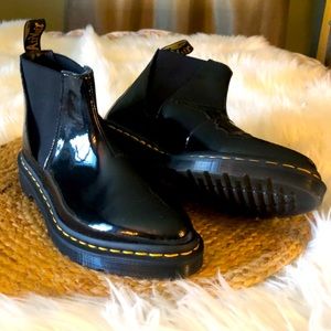 Dr. Martens Bianca Patent Chelsea Pointy